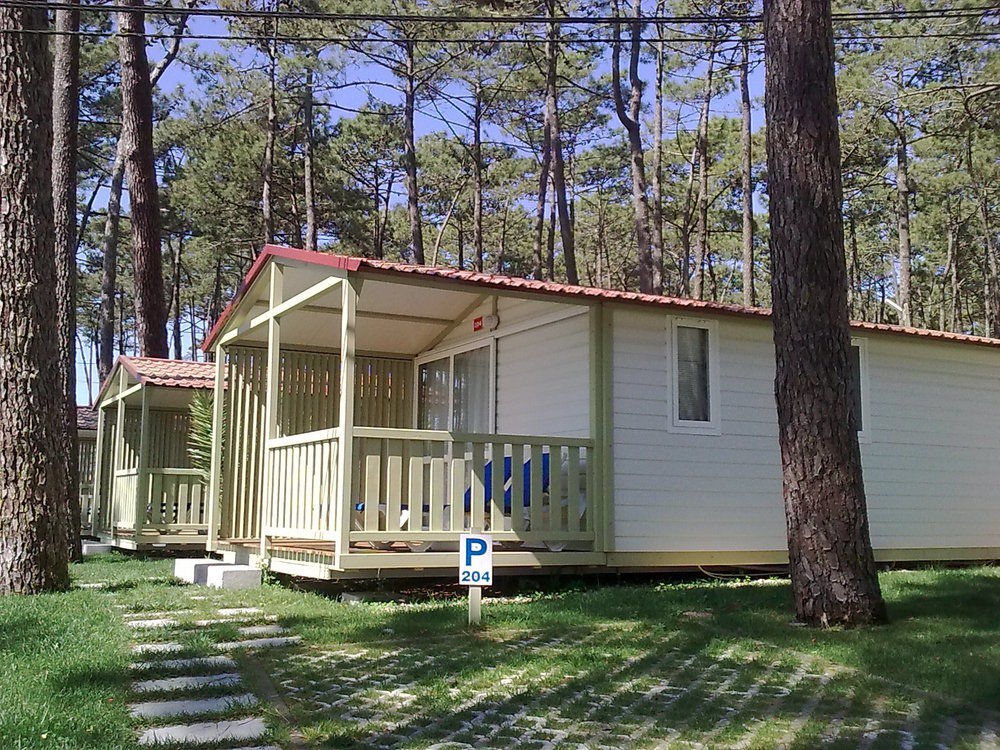 Orbitur Valado Bungalows Caravan Park Hotell Nazaré Exteriör bild