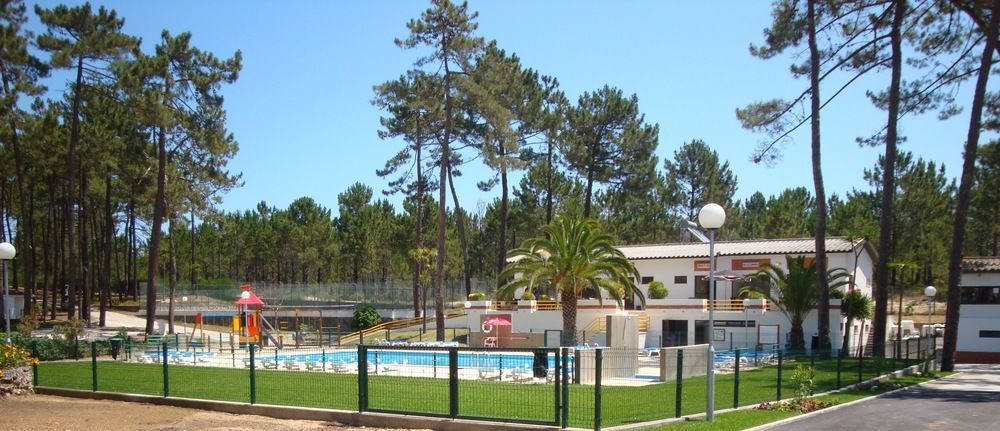 Orbitur Valado Bungalows Caravan Park Hotell Nazaré Exteriör bild