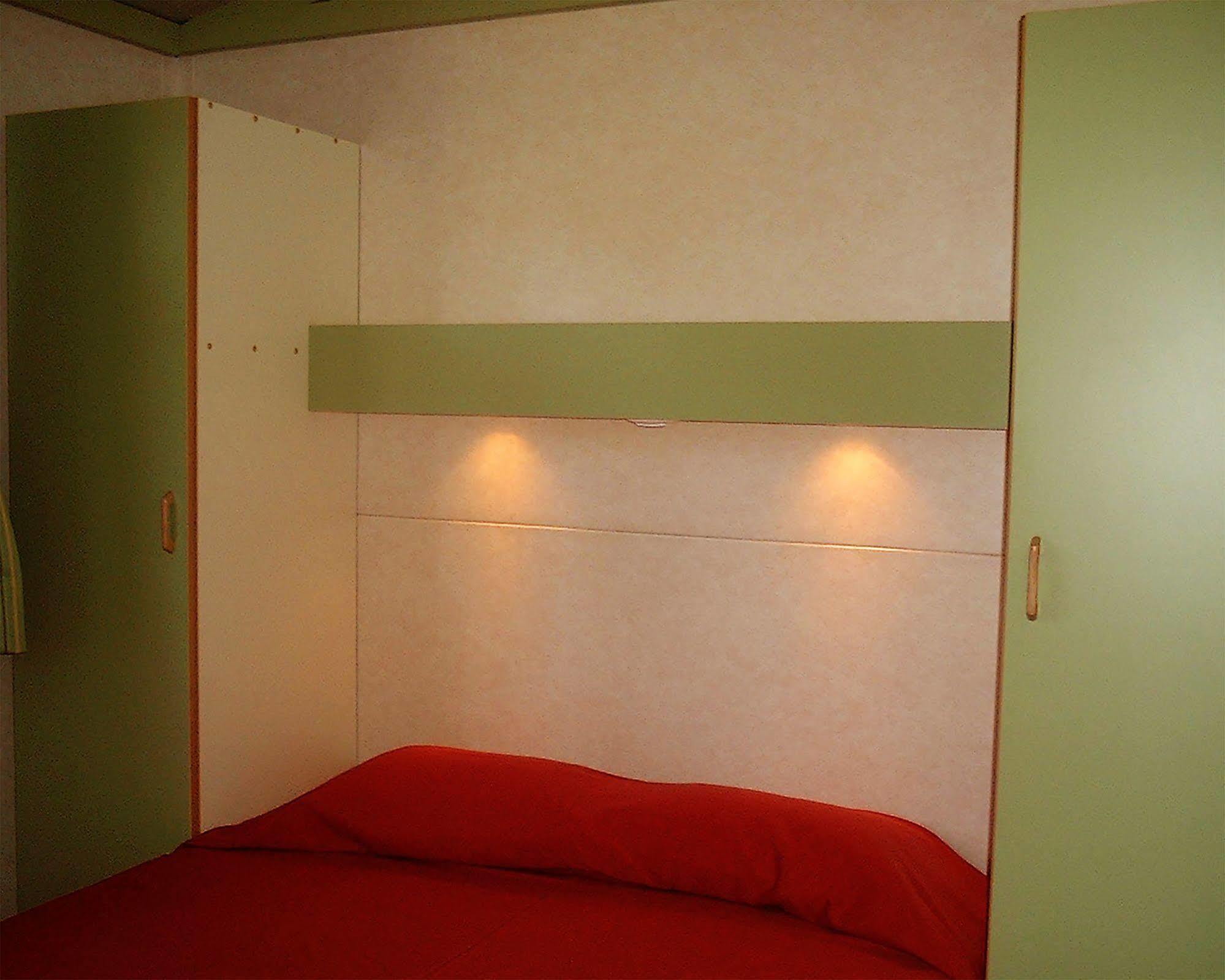 Orbitur Valado Bungalows Caravan Park Hotell Nazaré Exteriör bild