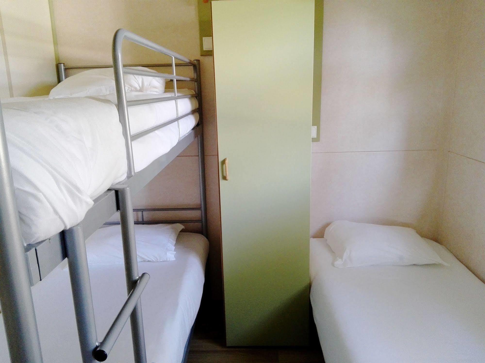Orbitur Valado Bungalows Caravan Park Hotell Nazaré Exteriör bild