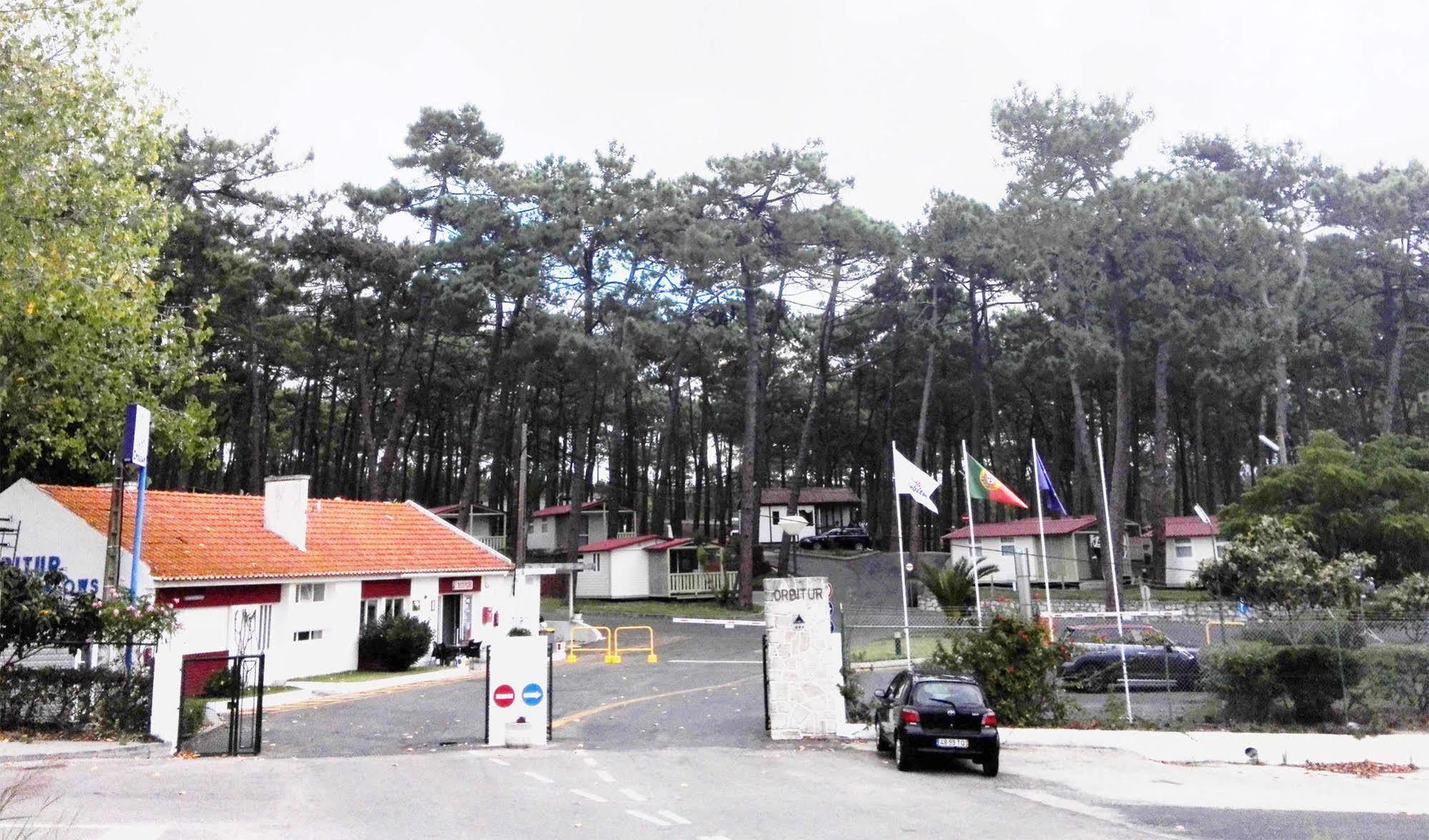 Orbitur Valado Bungalows Caravan Park Hotell Nazaré Exteriör bild